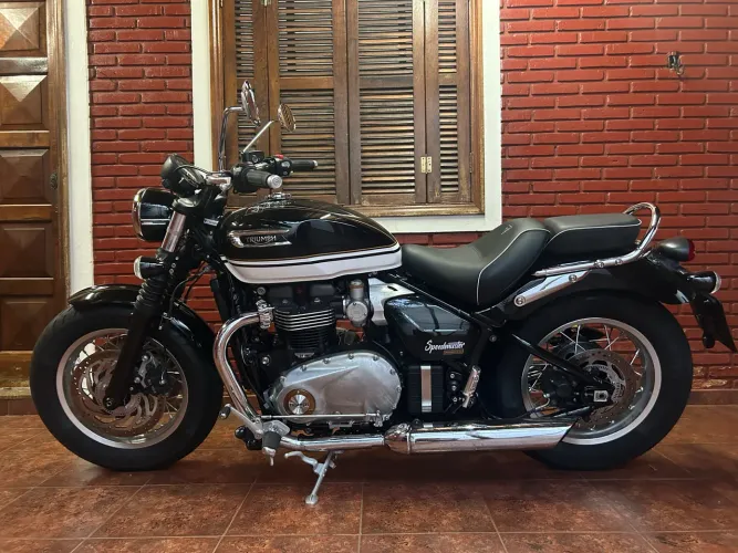 Triumph Bonneville Speedmaster 1200cc