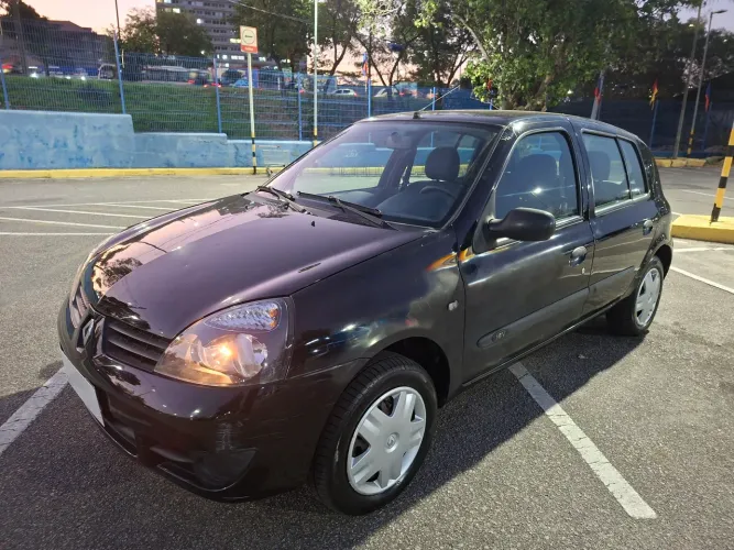 Renault Clio Campus Hi-flex 1.0 16V 5P 2010