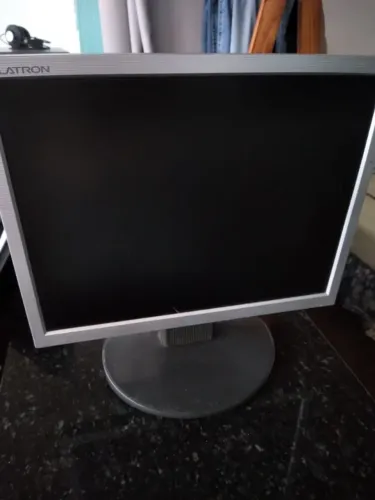 Monitor LG Flatron 14" para pc VGA