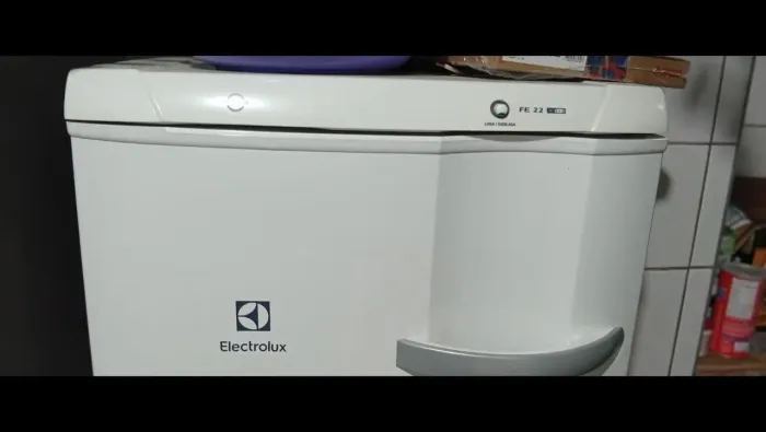 Freezer Eletrolux F22