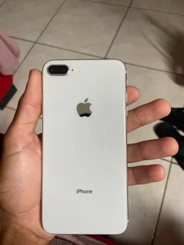 iPhone 8 Plus