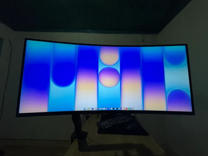 Monitor Gamer Curvo de 34 Polegadas - LG Ultragear - Novo + Braço Articulado de Brinde