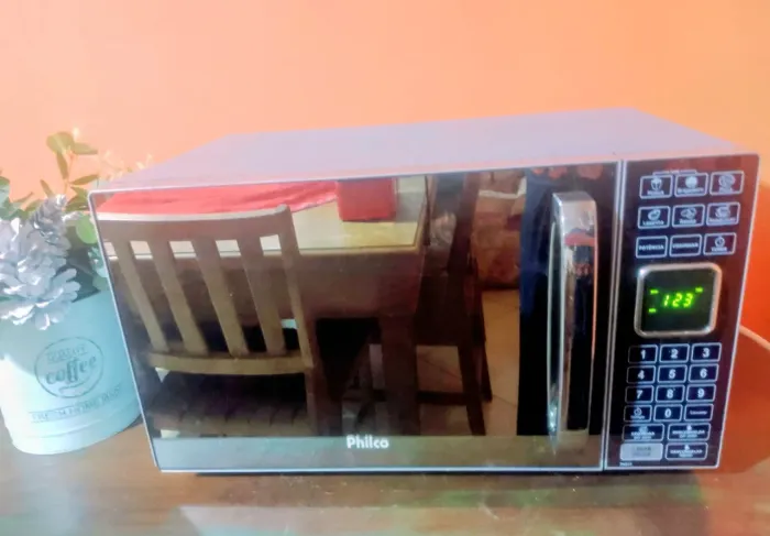 Micro ondas 25 lts frente espelhada 110 v