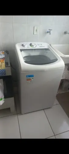 Máquina de lavar roupa semi nova