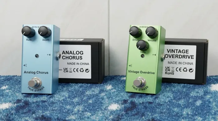 Pedais de guitarra novos