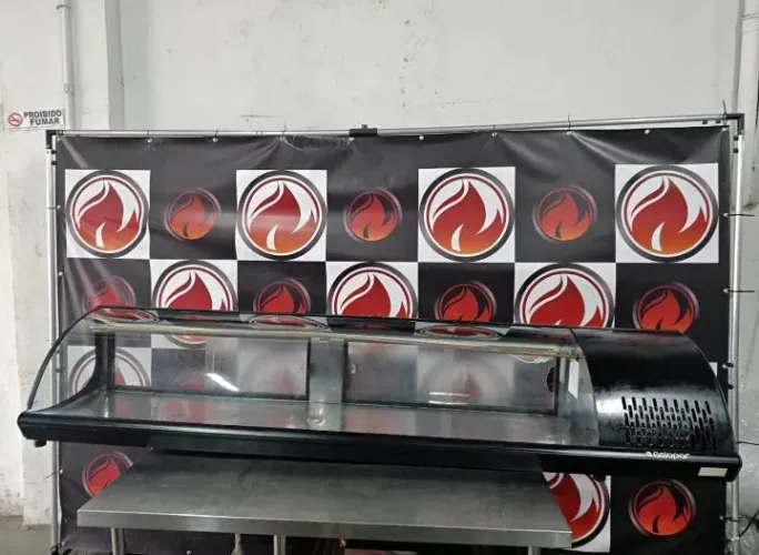 Vitrine refrigerada sushi case