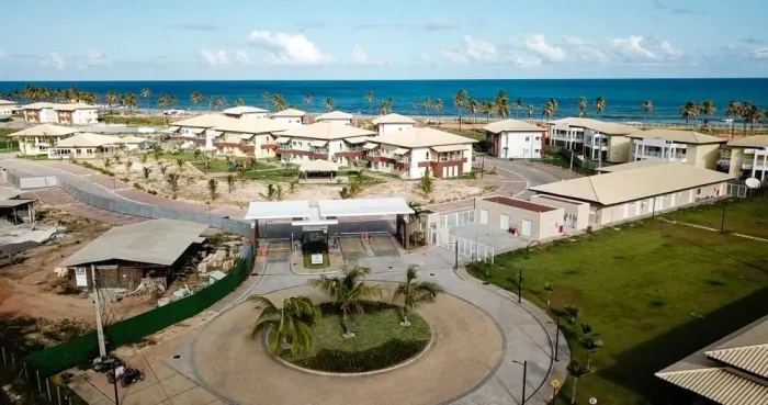 CASA TÉRREO 3 QUARTOS - CONDOMÍNIO PONTA DE INHAMBUPE - BAIXIO