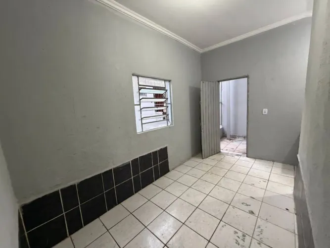 Casa com 1 dormitório para alugar, 25 m² por R$ 950,00/mês - Setor Urias Magalhães - Goiân