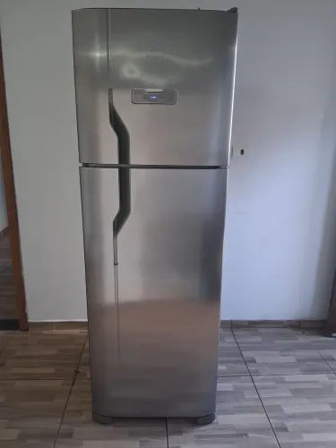 Geladeira inox linda frost free 