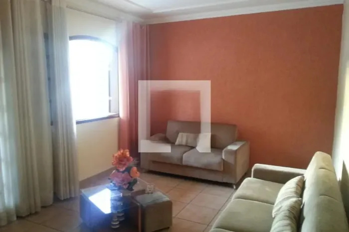 Casa à Venda - Lindéia, 10 Quartos, 360 m2