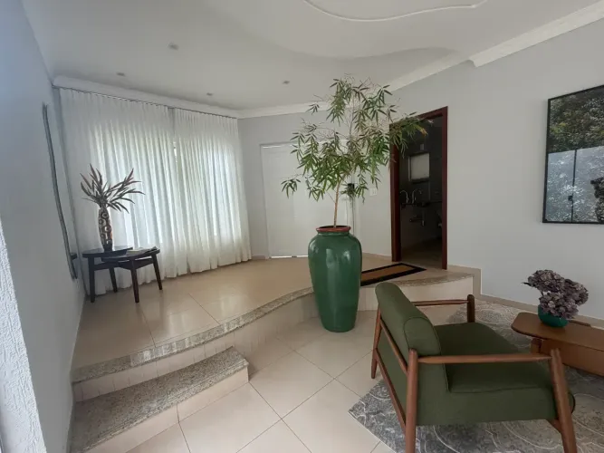 Sobrado aluguel com 350 m2 com 5 quartos no Jardins Atenas - Goiânia - GO