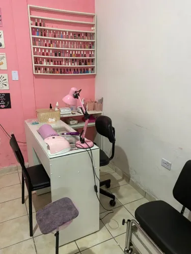 Alugo espaço para manicure dentro do meu salão