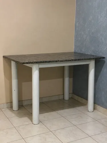 Mesa de mármore