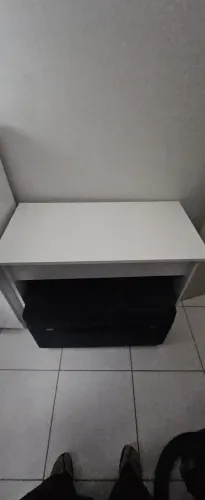 Vendo mesa em MDF para computador. 
