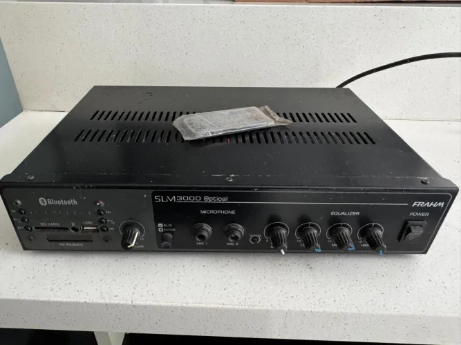 lho é o Amplificador Frahm Slim 3000 Optical, modelo potente e robusto