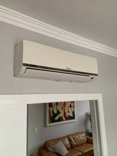 Ar condicionado 12mil Btus Quente e frio novinho 