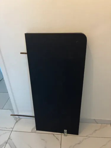 Mesa de apoio  em  modo com fórmica 