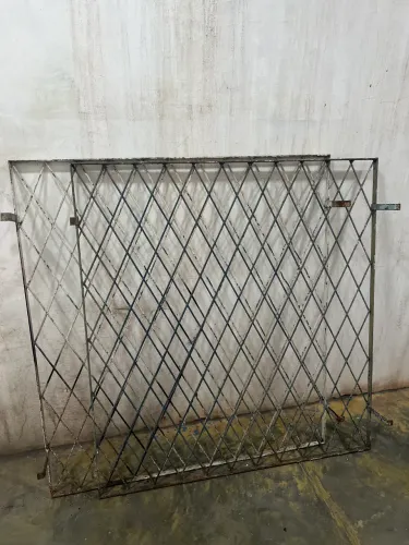 GRADE FERRO 1,35 ALTURA X 1,25 LARGURA 2 UNIDADES 
