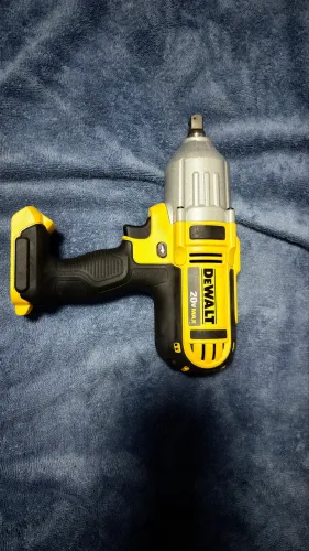 Chave de impacto dewalt DCF899B