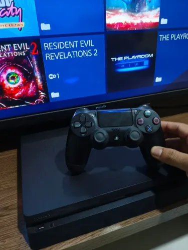 Ps4 slim