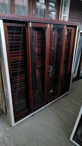 Janelas de vernezianas completas VENDE-SE