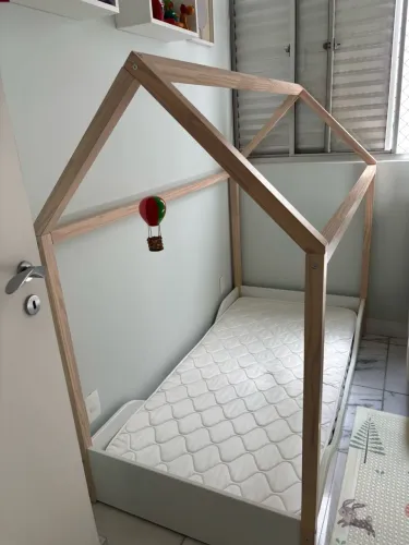 Cama montessoriana junior