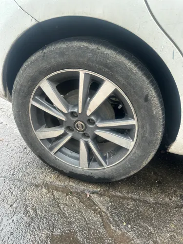 Rodas aro 16 Nissan versa Nissan March 