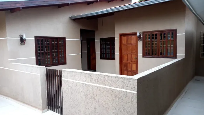 Aluga-se Casa Alto Boqueirão 
