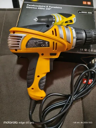Vendo por R$ 150,00 Furadeira e Parafusadeira, Aperto Rápido, Elétrica 450W, Nakami, Nova