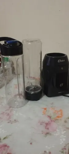 BLENDER-JUICER OSTER 700W 2 JARRAS 600ML