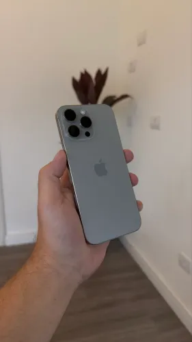 iPhone 16 pro max 256gb natural titanium