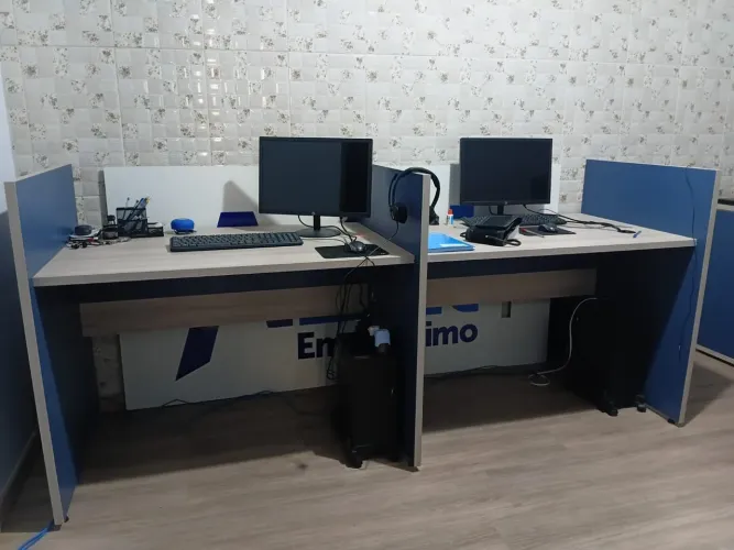 Balcão para atendimento de dois clientes