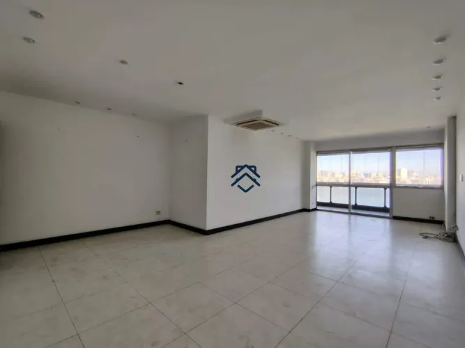 APARTAMENTO À VENDA NA LAGOA 160 M² VISTA PARA A LAGOA 3 QUARTOS 2 VAGAS