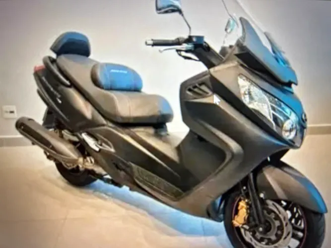 Maxsym 400i super nova; Único dono; todas revisões em concessionária; 10.000km