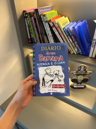 LIVRO PARADIDÁTICO:diário de um banana 2