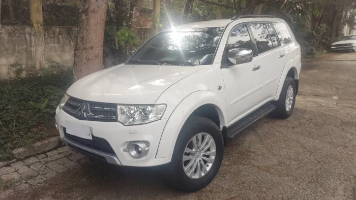 Mitsubishi Pajero Dakar HPE 3.2 4X4 T.I Dies 5P AUT 2014