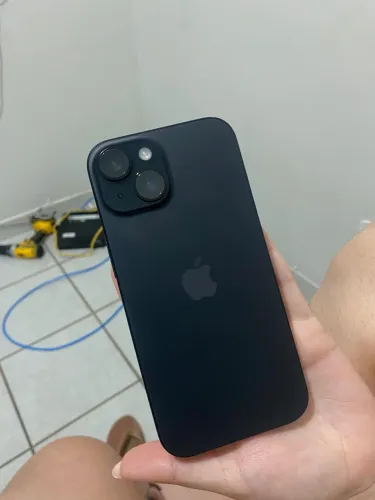 IPHONE 15 256 GB (TEMPO DE USO 1 ANO)