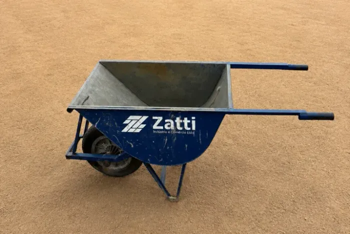 Carrinho de Mão Zatti Roda de Ferro 60 L
