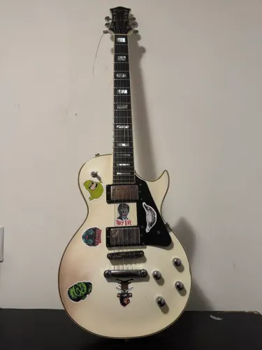 Guitarra tagima LP + Cuvave