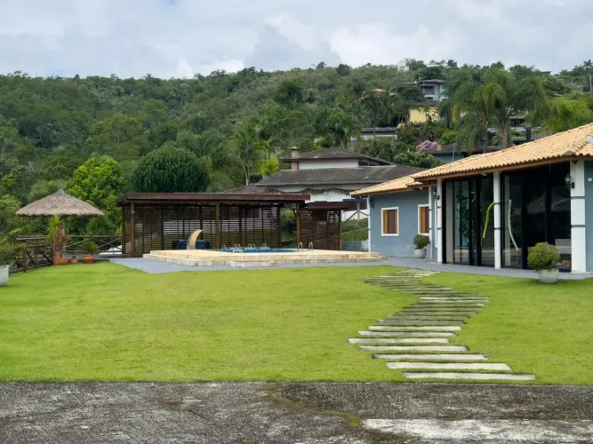 Chácara com 3 quartos à venda, 2550 m² por R$ 2.200.000 - Guararema Residencial Granja Vir