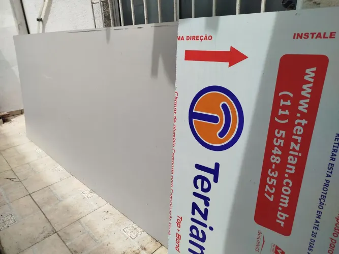 Placa de ACM PRATA 1,22x5,00 TERZIAN