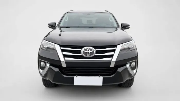 Toyota Hilux SW4 SRX 4X4 2.8 TDI 16V Dies. Aut. 2017