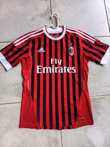 Camisa do milan semi nova tamanho p