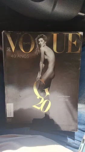 Revista vogue especial 40 anos Gisele Bundchen
