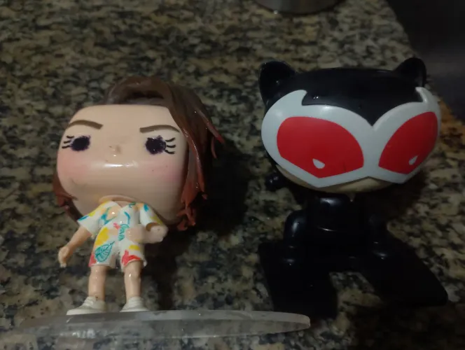 Funko pop, mulher gato( bonecos)
