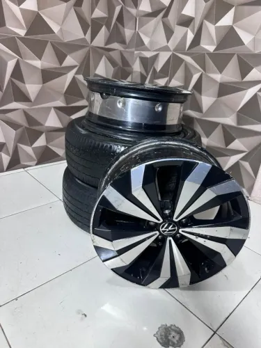 Par de Rodas 17 VW Nivus 5x100 + Pneus - Ideal para reboques