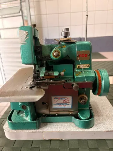 Máquina de costura