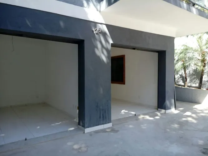 Loja atrás da av prudente de morais sem condomínio com vaga na frente de garagem