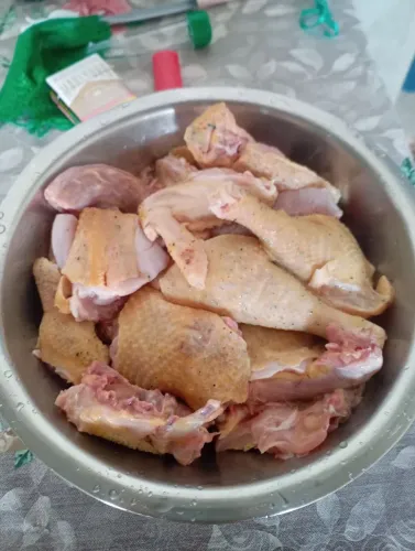 Vendo frango caipira no