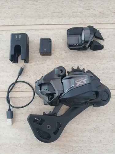 Kit Shimano XT Di2 MTB 12V Eletronico